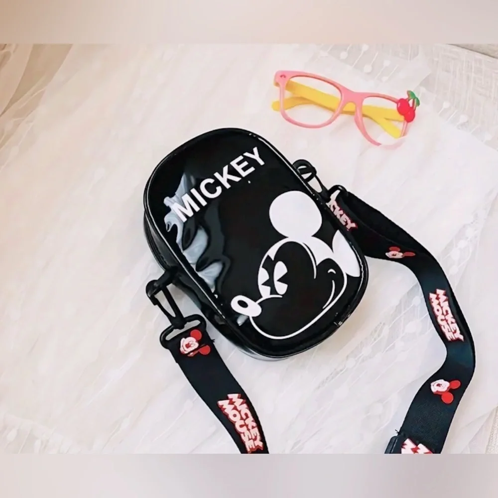 Disney Mickey Fashion Coin Bag Mini NWOT